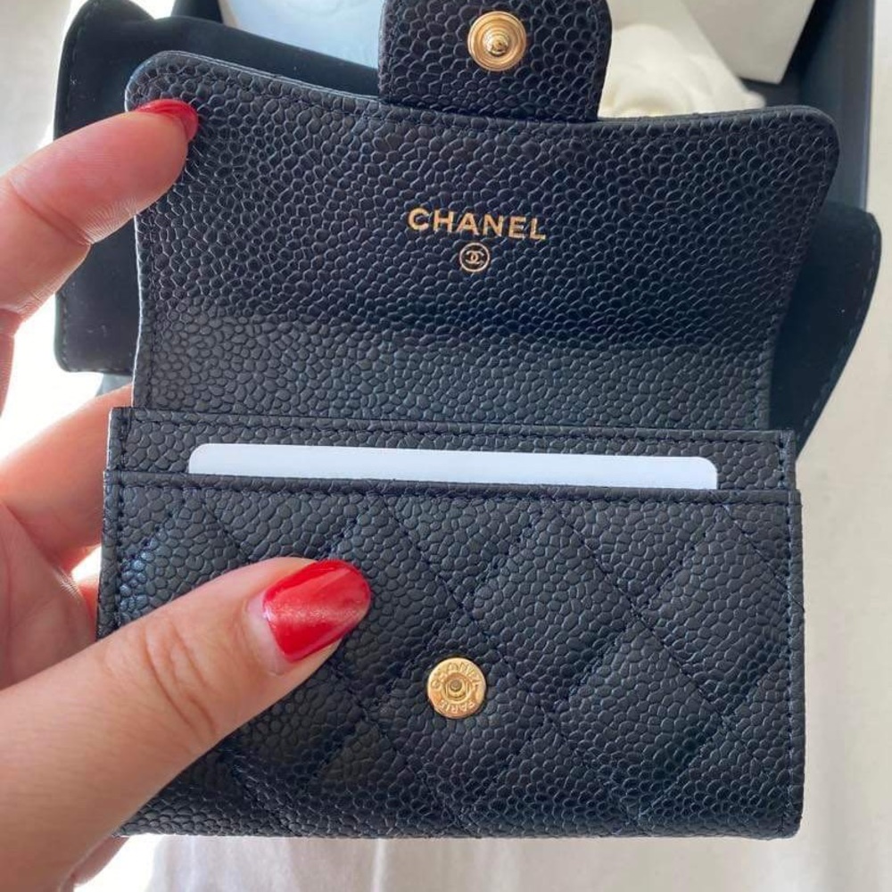 Chanel card holder caviar